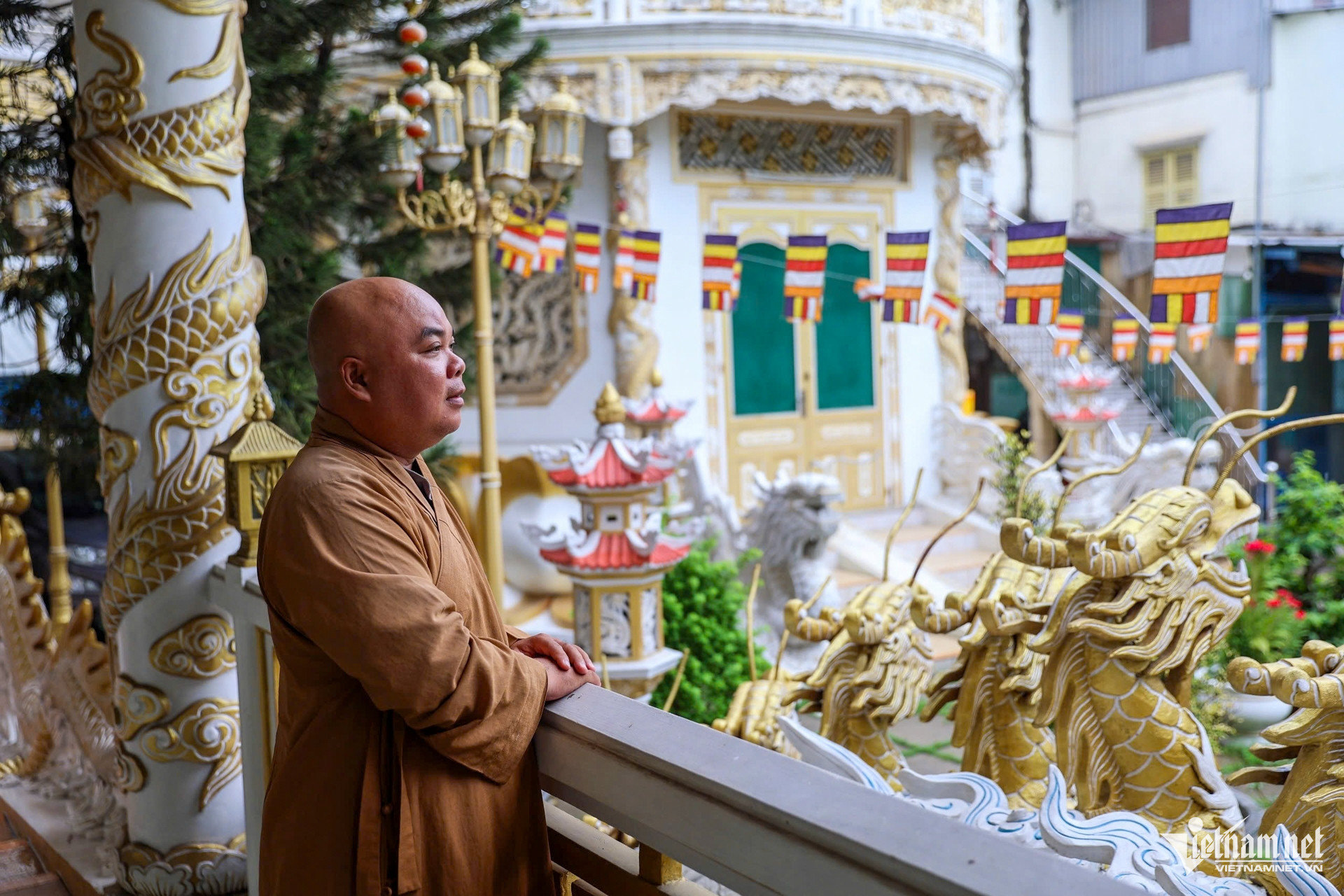 W-chùa phật bào nguyễn huế 10.jpg
