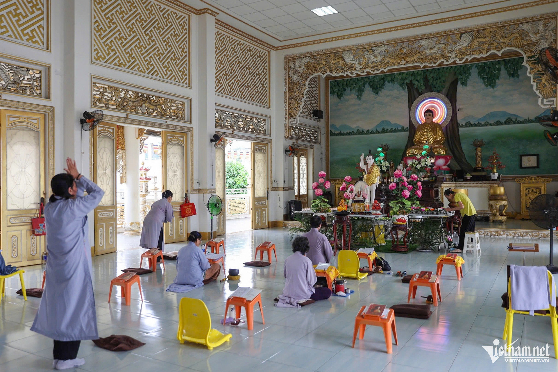 W-chùa phật bào nguyễn huế 7.jpg