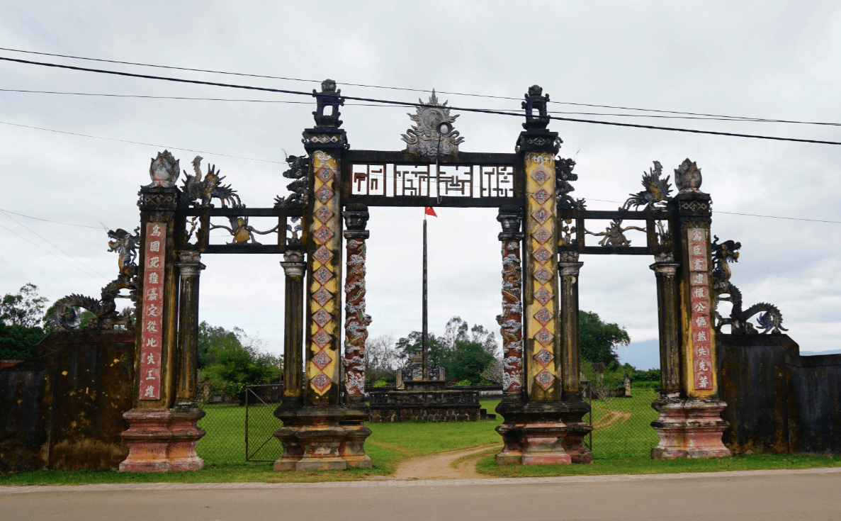 Thành Hoàng Đế 1