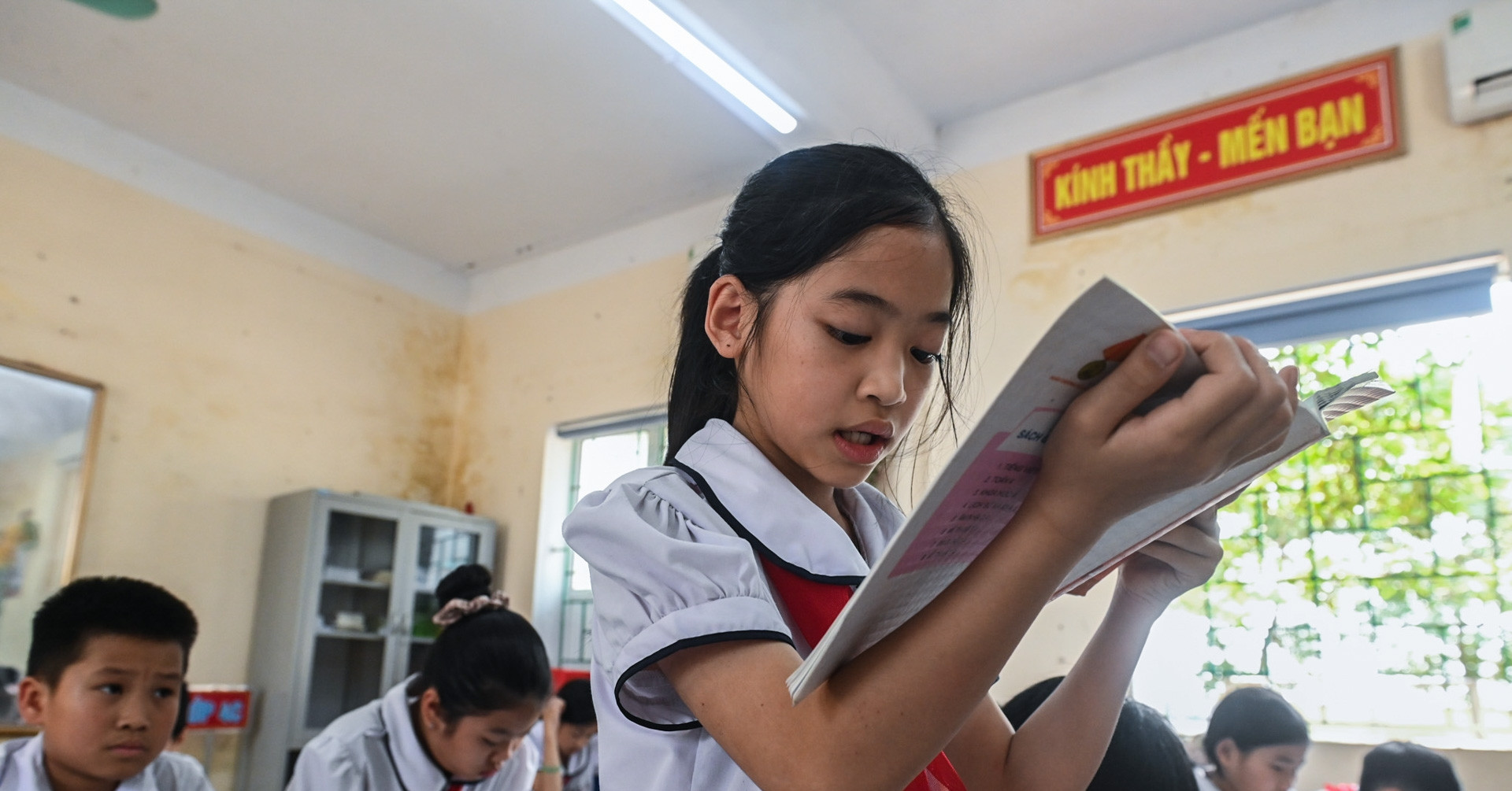 Học sinh cả nước được miễn phí sách giáo khoa từ năm 2029 