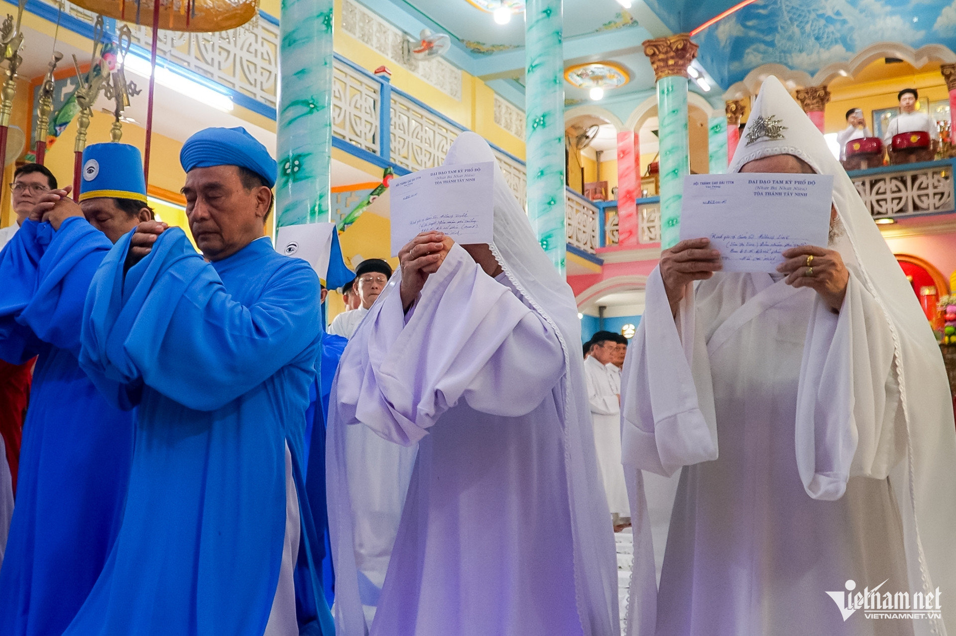 W-cao đài TPHCM Nguyễn Huế 24.jpg
