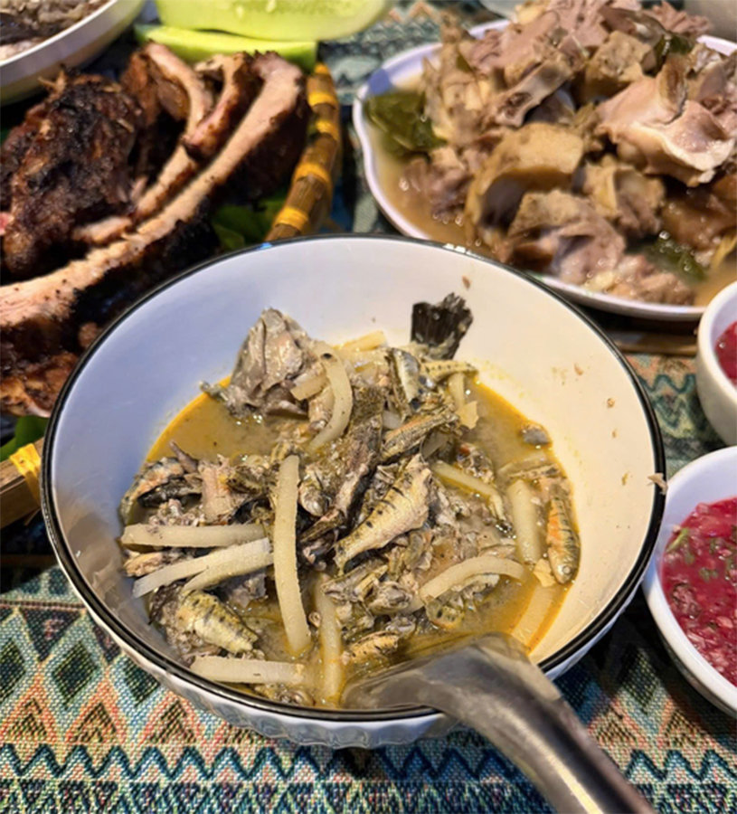 Gà Măng