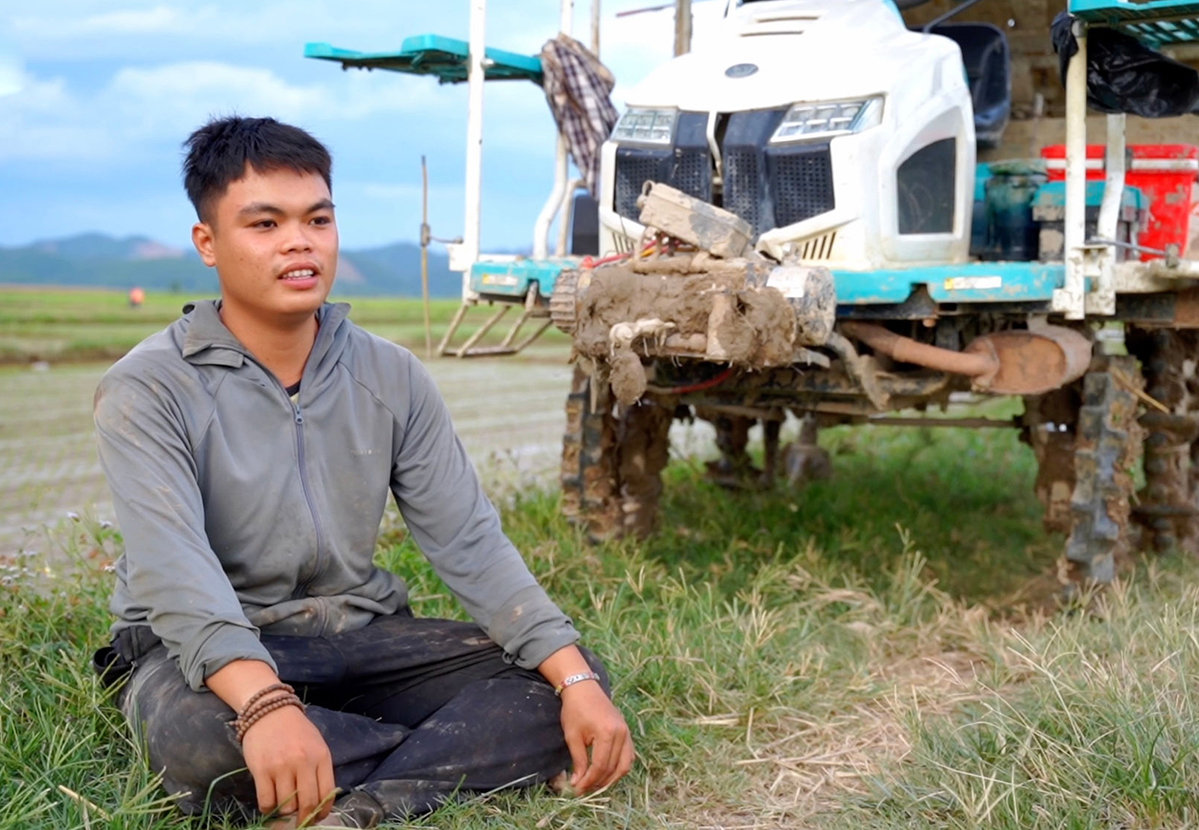 Chàng trai nông dân đưa công nghệ cất cánh 