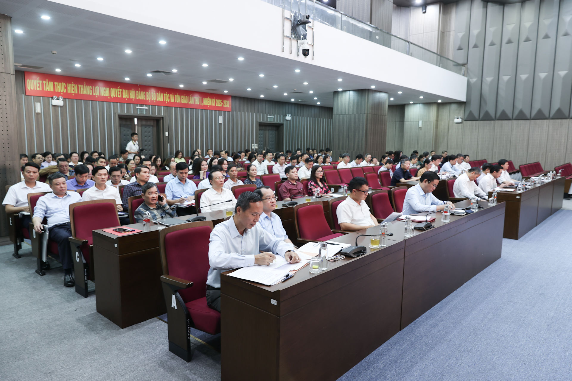 Các đại biểu tham dự Hội nghị