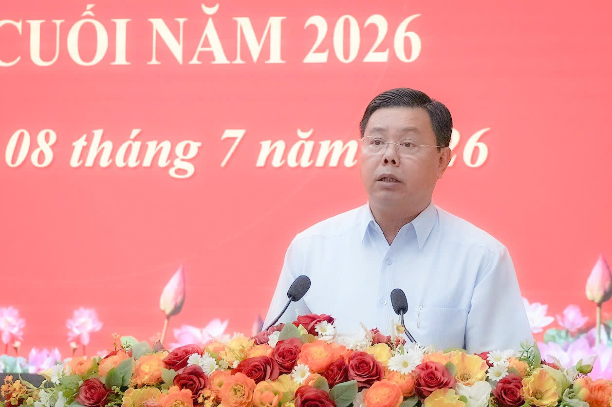 Ông Nguyễn Tiến Hải, Bí thư Tỉnh uỷ phát biểu kết luận hội nghị