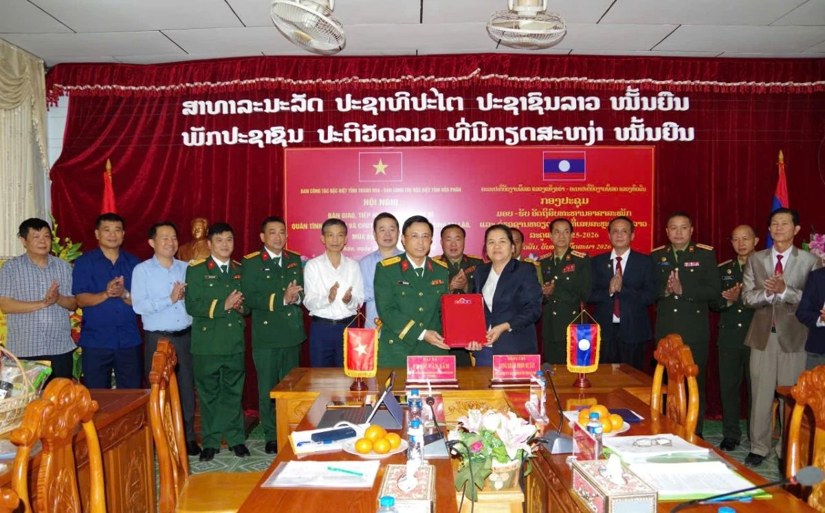 205d5151951t11200l1-ban-cong-tac-ac6.jpg