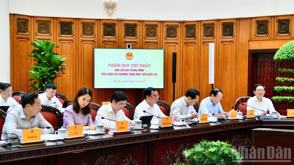 Các Phó Thủ tướng Chính phủ, lãnh đạo các bộ, ngành Trung ương tham dự phiên họp. (Ảnh: Thanh Giang) Các Phó Thủ tướng Chính phủ, lãnh đạo các bộ, ngành Trung ương tham dự phiên họp. (Ảnh: Thanh Giang)