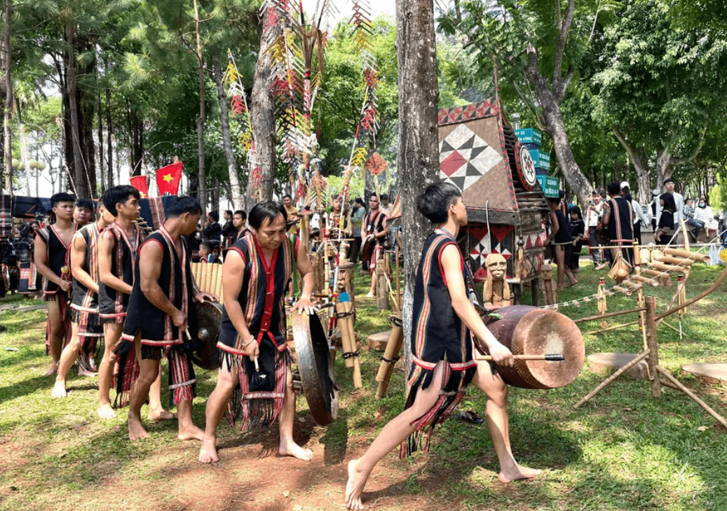 Cồng chiêng