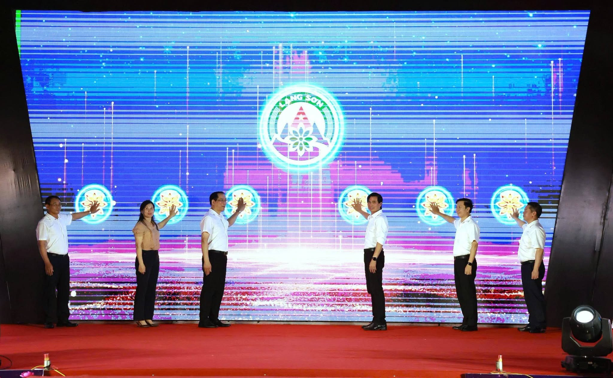 742695552_883549678164946_2508878459726938391_n (1)