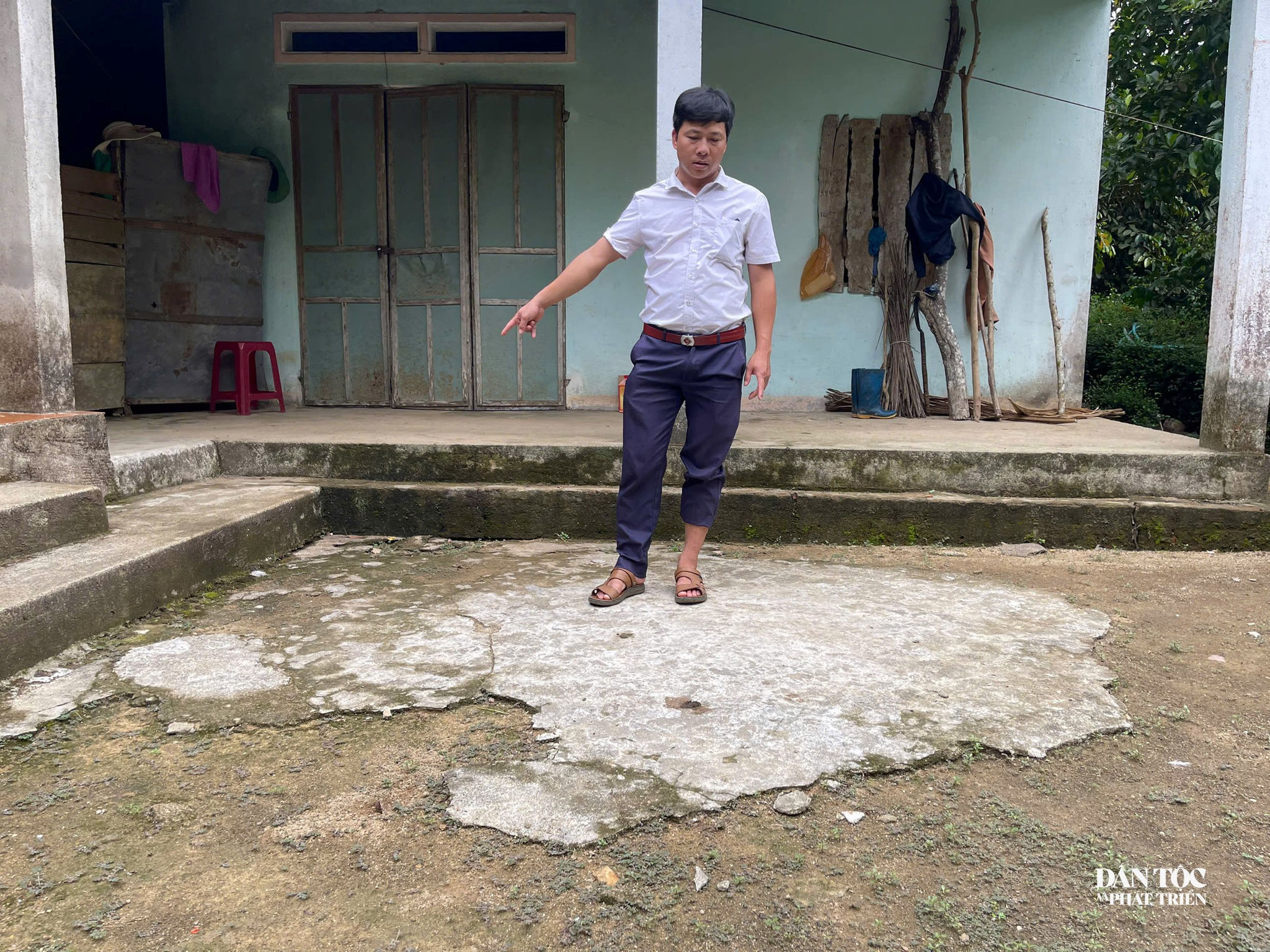 thấp thỏm 3