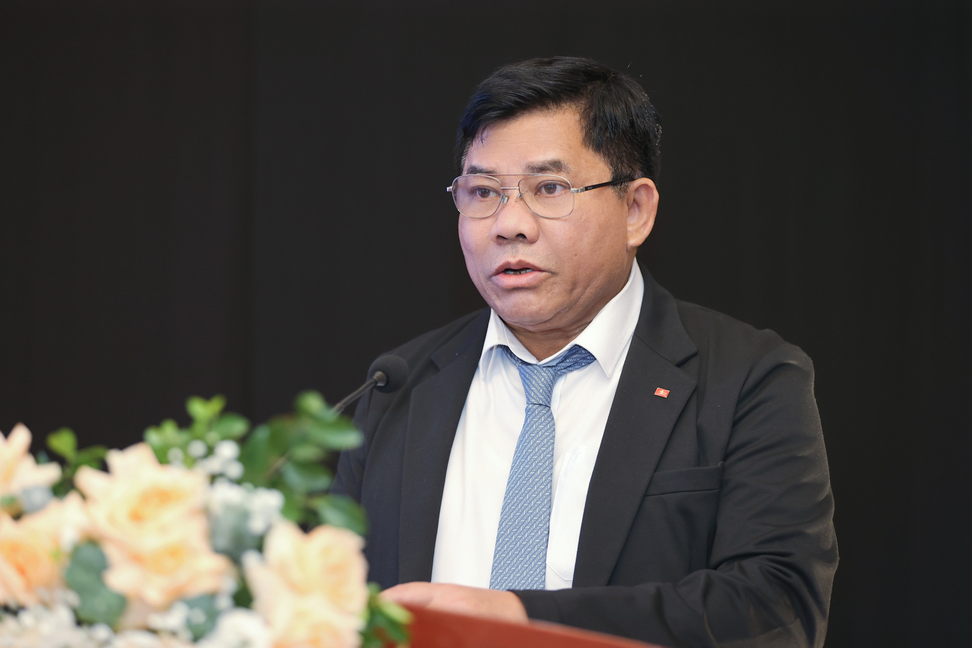 Thứ trưởng Y Thông phát biểu khai mac