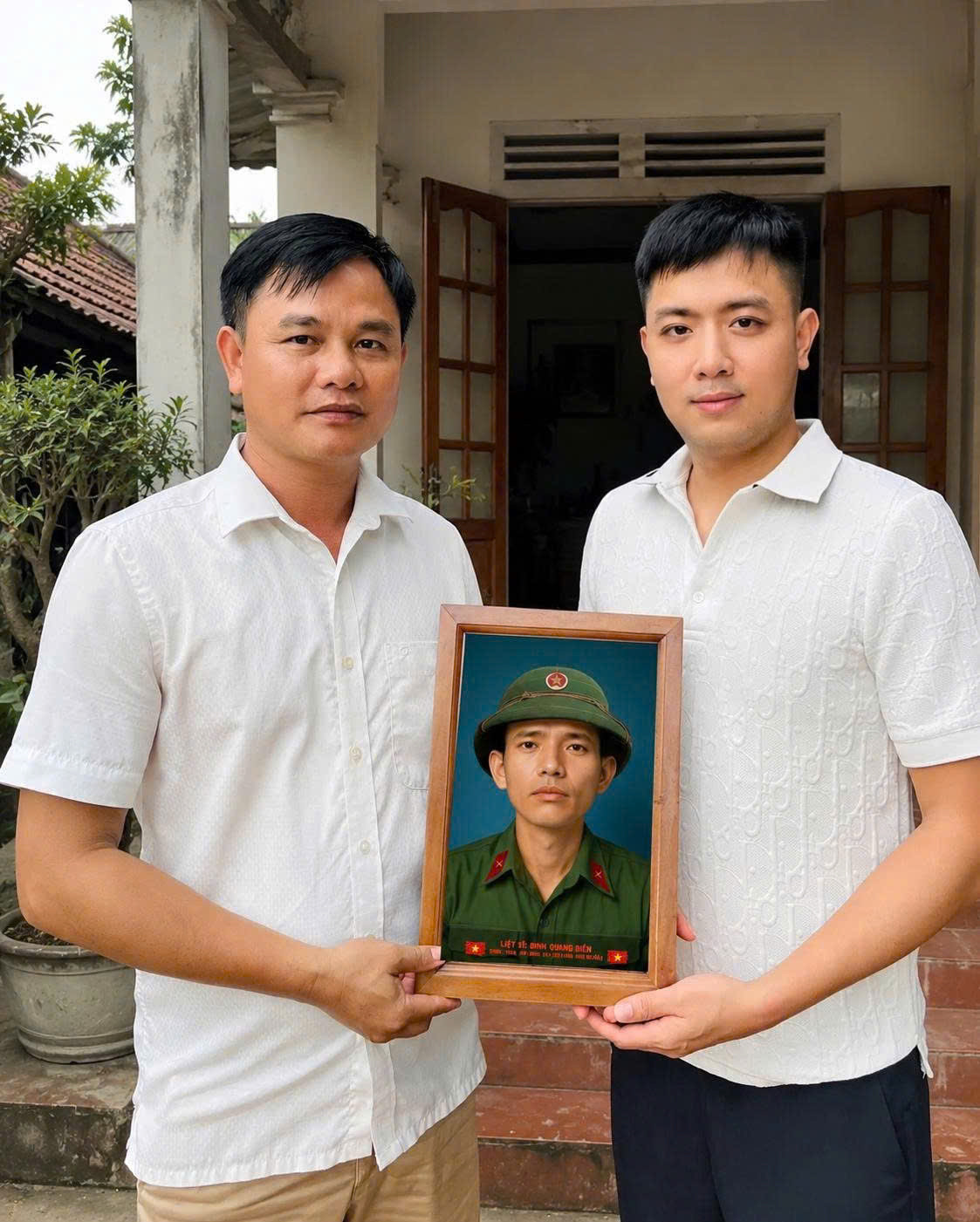 Anh Lê Thế Thắng đã phục dựng miễn phí hơn 1.000 bức ảnh chân dung liệt sĩ trong suốt 5 năm qua.