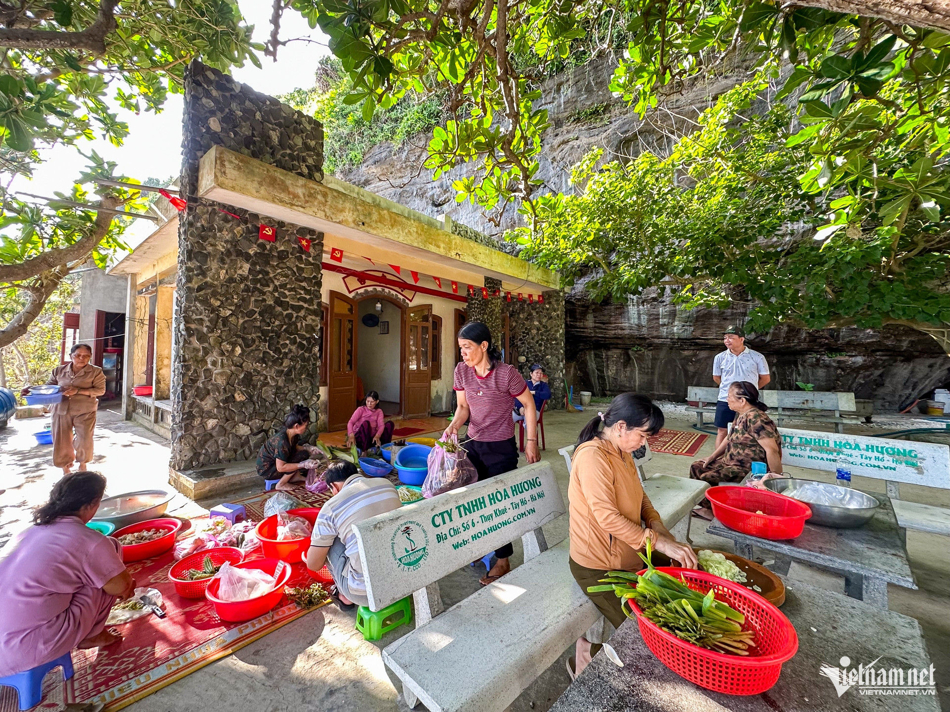 W-chùa hang lý sơn nguyễn huế 12.jpg
