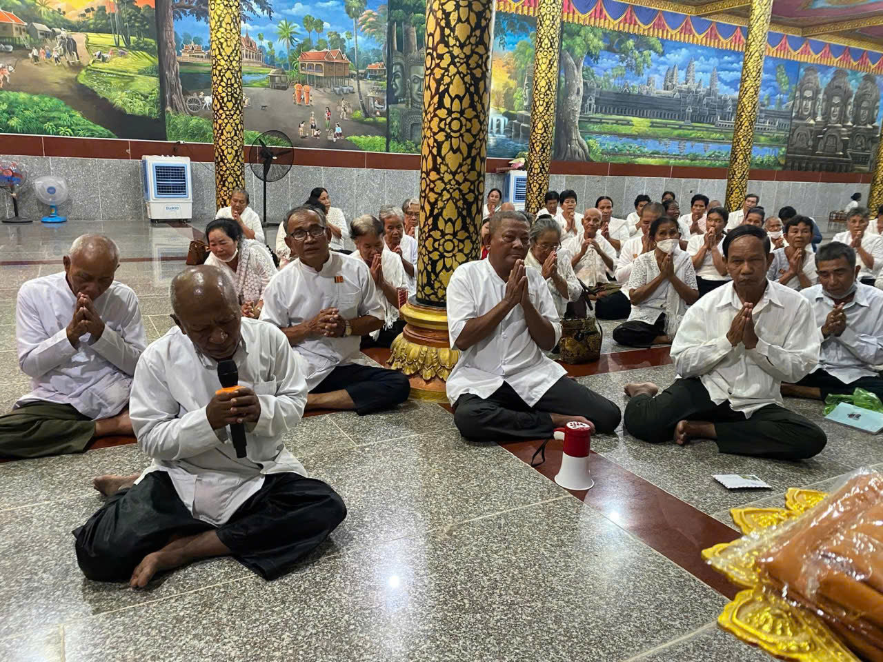 Đối với đồng bào Khmer, ngôi chùa không chỉ là nơi sinh hoạt tín ngưỡng mà còn là không gian văn hoá, nơi giữ gìn bản sắc của dân tộc