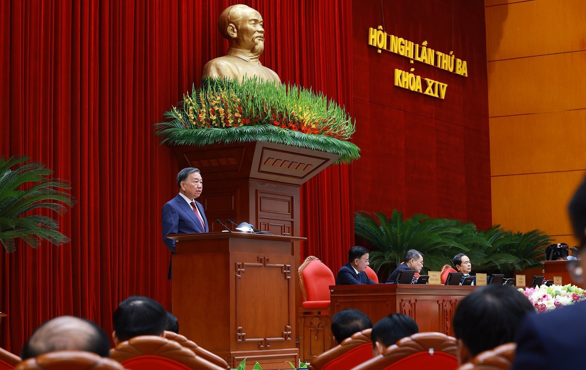 vnapotalkhaimachoinghilanthubabanchaphanhtrunguongdangkhoaxiv8899060 17845155382551512290923.jpg