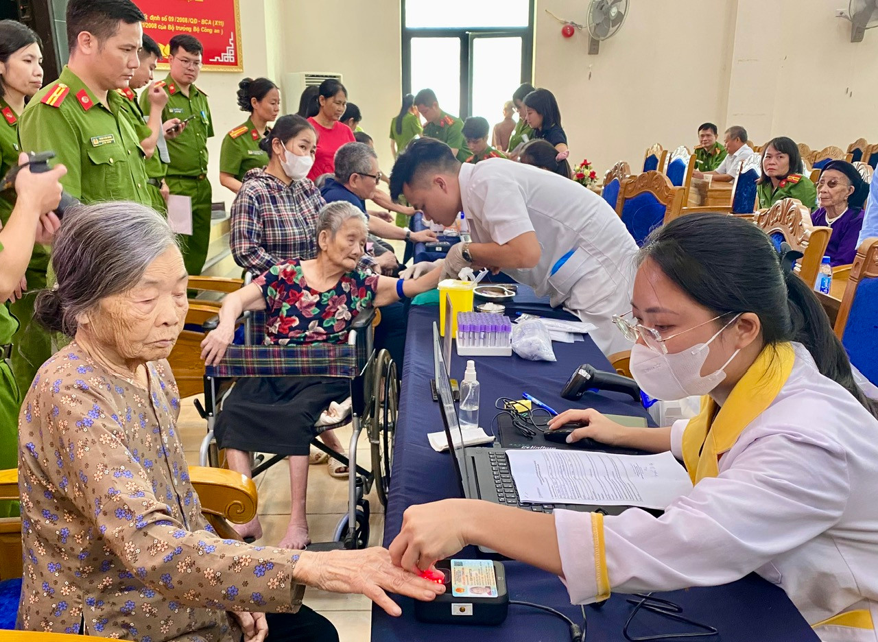 Thanh Hóa là địa phương đầu tiên trong cả nước hoàn thành thu nhận mẫu ADN thân nhân liệt sĩ chưa xác định danh tính.