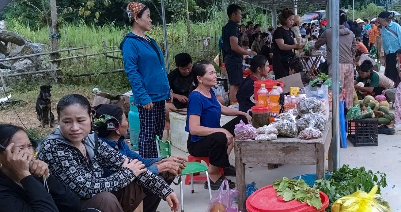 Chợ phiên Tam Văn chiều thứ Năm: Nơi