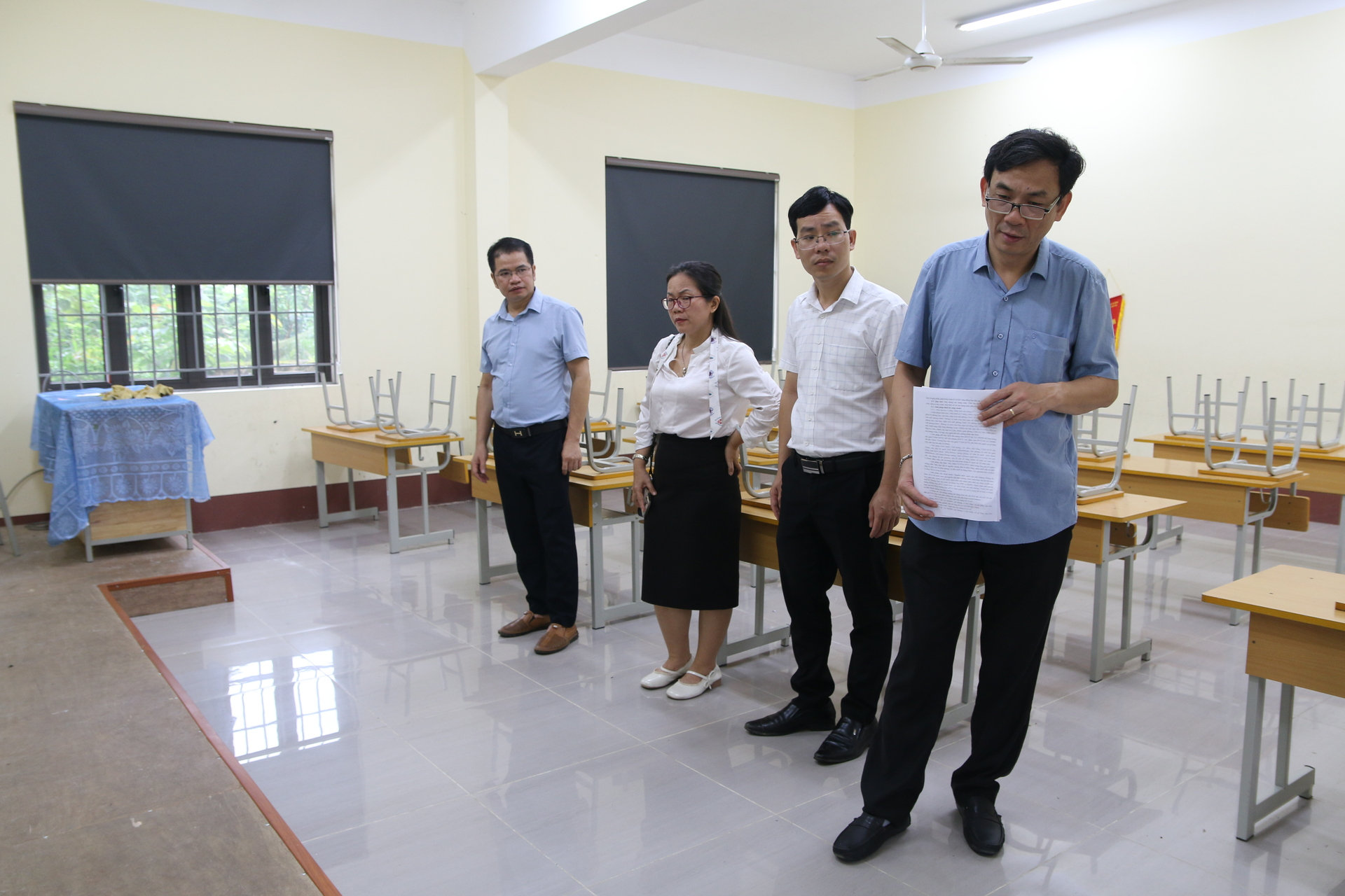 Đoàn công tác kiểm tra các hạng mục nâng cấp Khu B - Trường Tiểu học Tân Tiến được triển khai trong giai đoạn 2024-2025 từ vốn Chương trình MTQG 1719 - 1