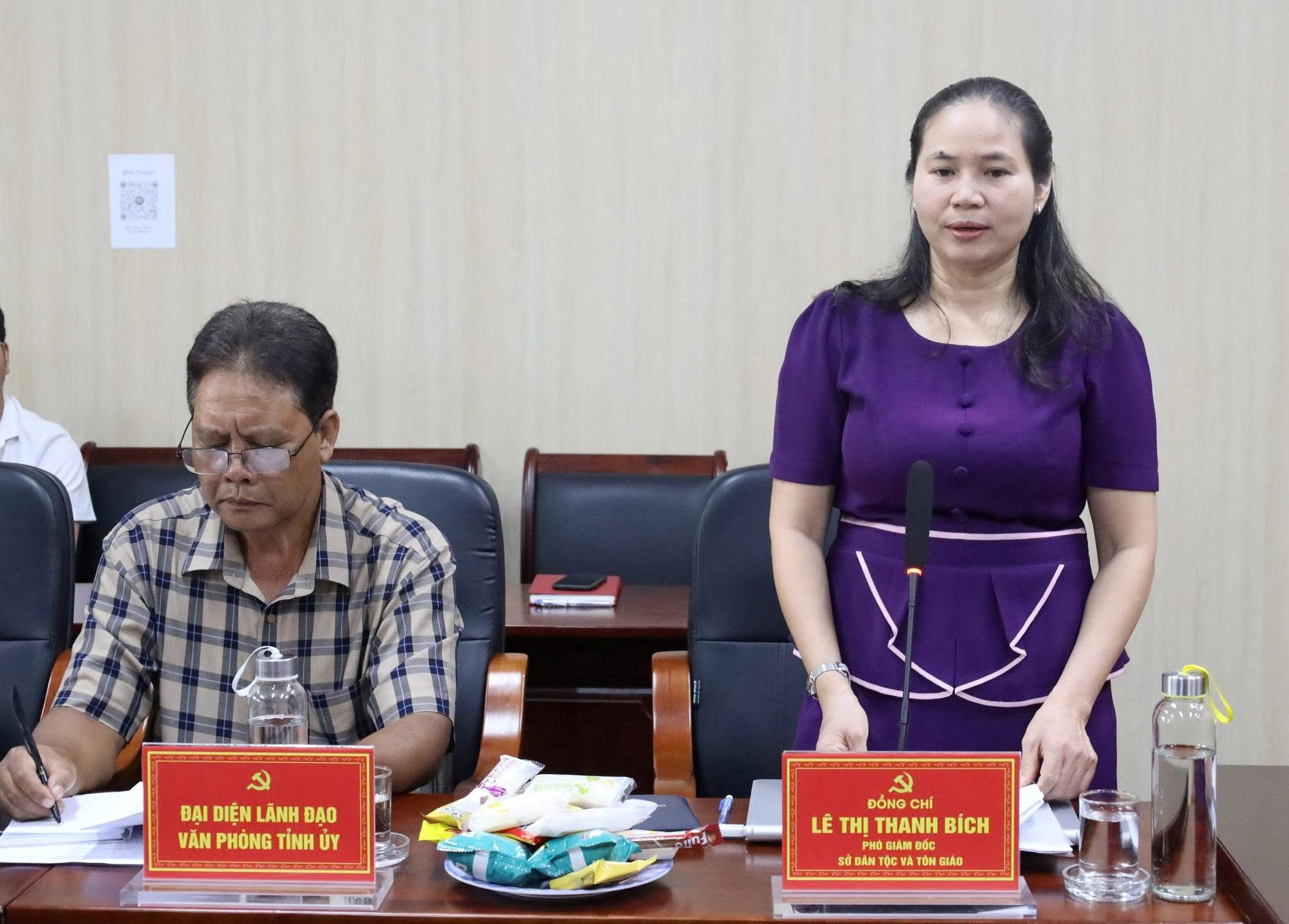 Phó Giám đốc Sở Dân tộc và Tôn giáo tỉnh Đắk Lắk Lê Thị Thanh Bích chia sẻ tại tọa đàm