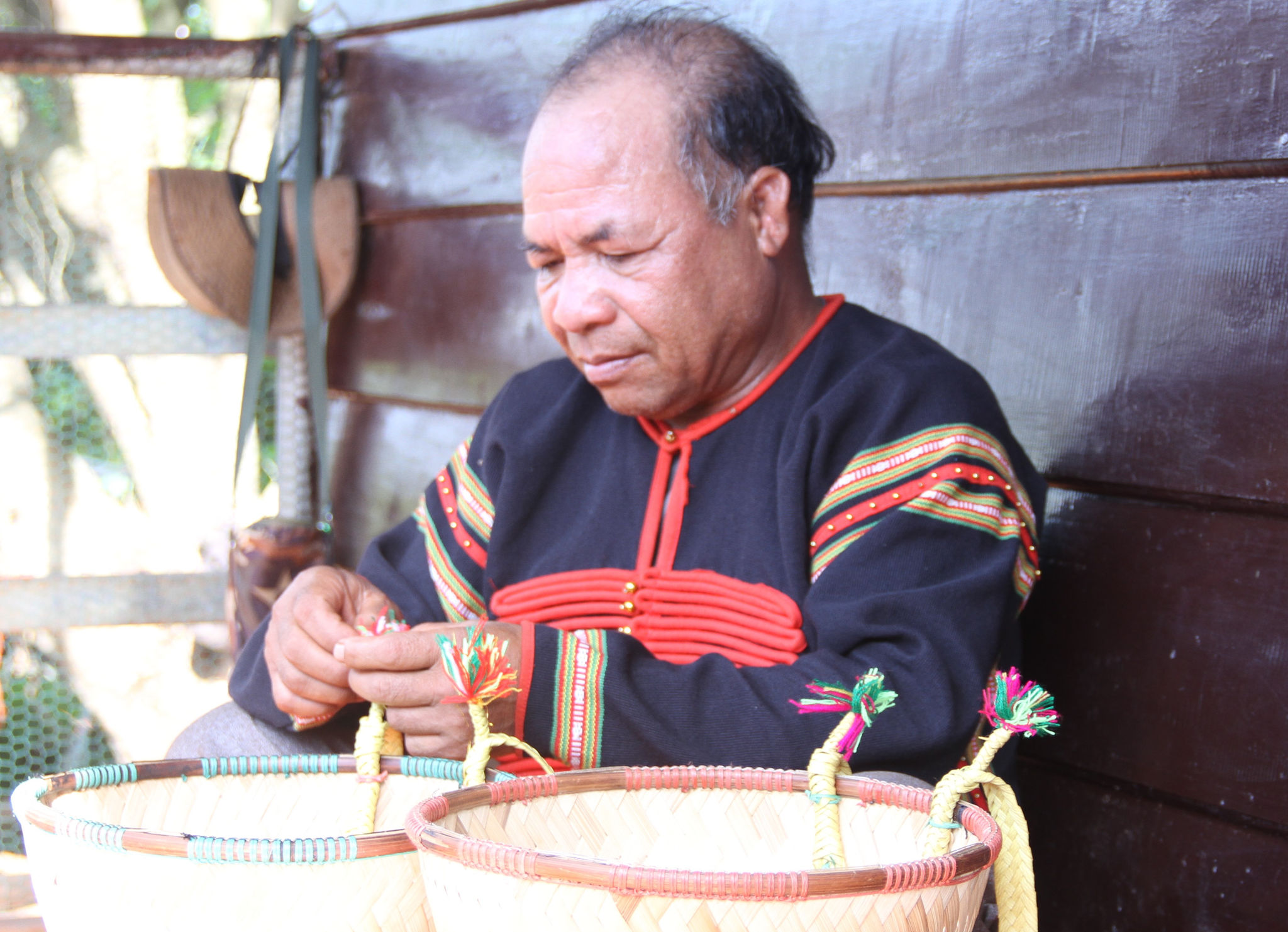 Ông Y Krú Ayun trở thành điểm tựa của buôn làng suốt thời gian tình trạng vượt biên trái phép diễn biến phức tạp