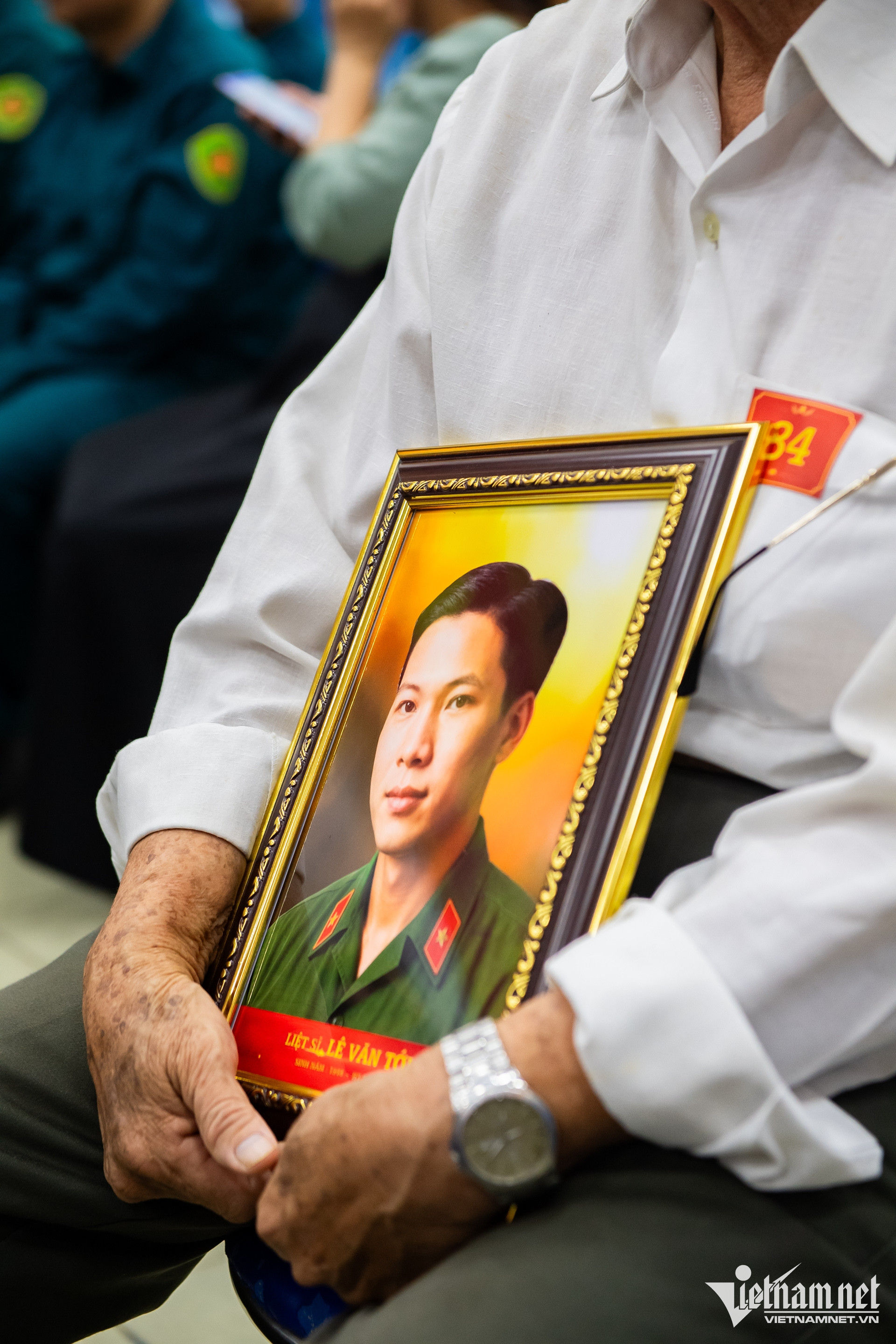 W-trao di ảnh liệt sỹ Nguyễn Huế 16.jpg
