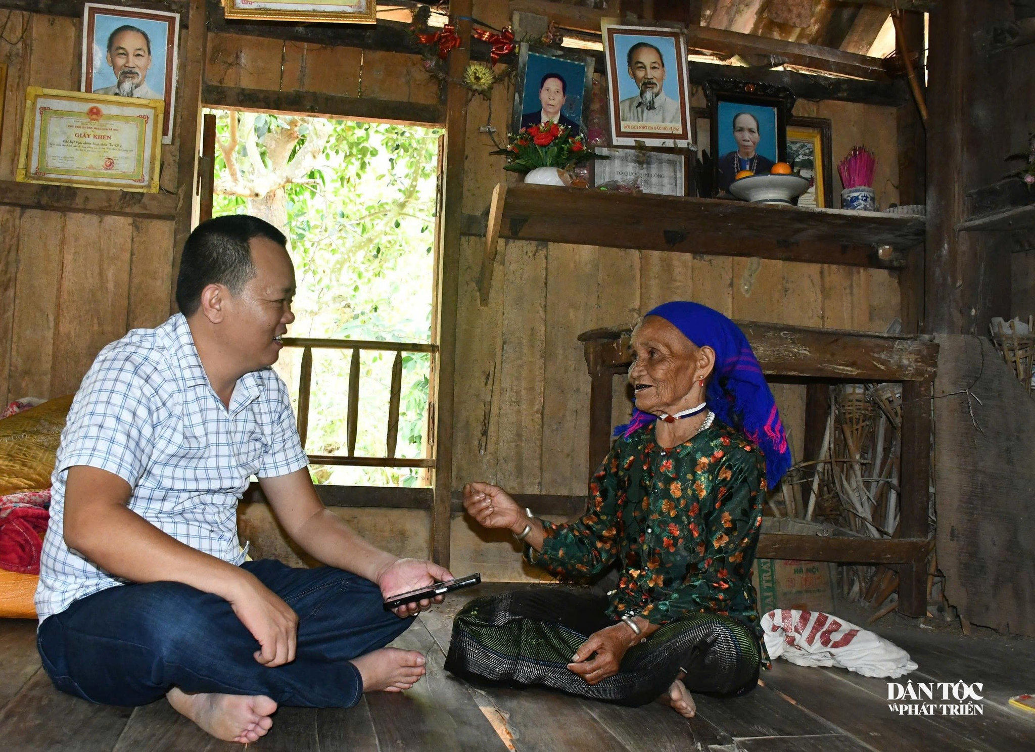 anh 8