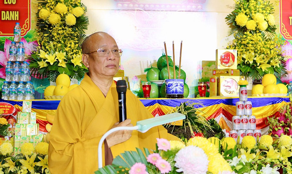 dai-le-cau-sieu-tuong-niem-anh-hung-liet-si-va-chu-vi-tien-e7c7.jpg
