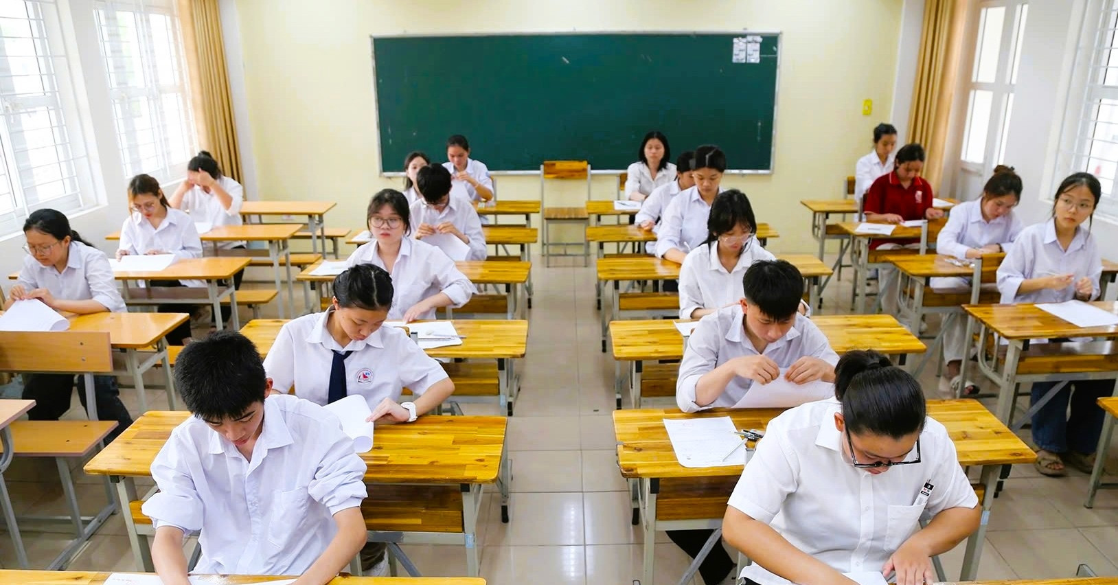 Bộ Giáo dục: 99% học sinh đỗ tốt nghiệp vẫn không thể bỏ kỳ thi tốt nghiệp THPT