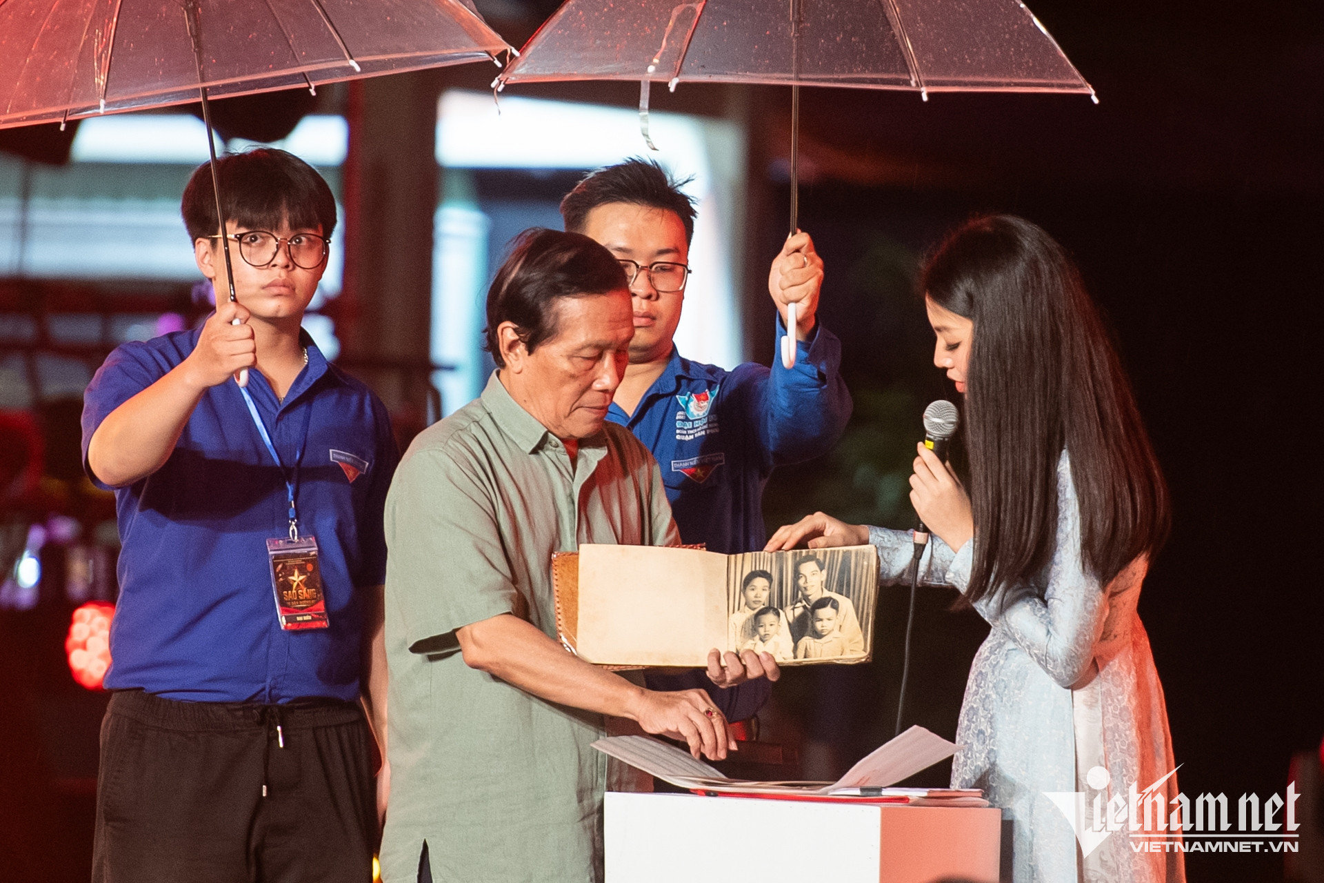 W-Lê Thị Riêng Nguyễn Huế 15.jpg