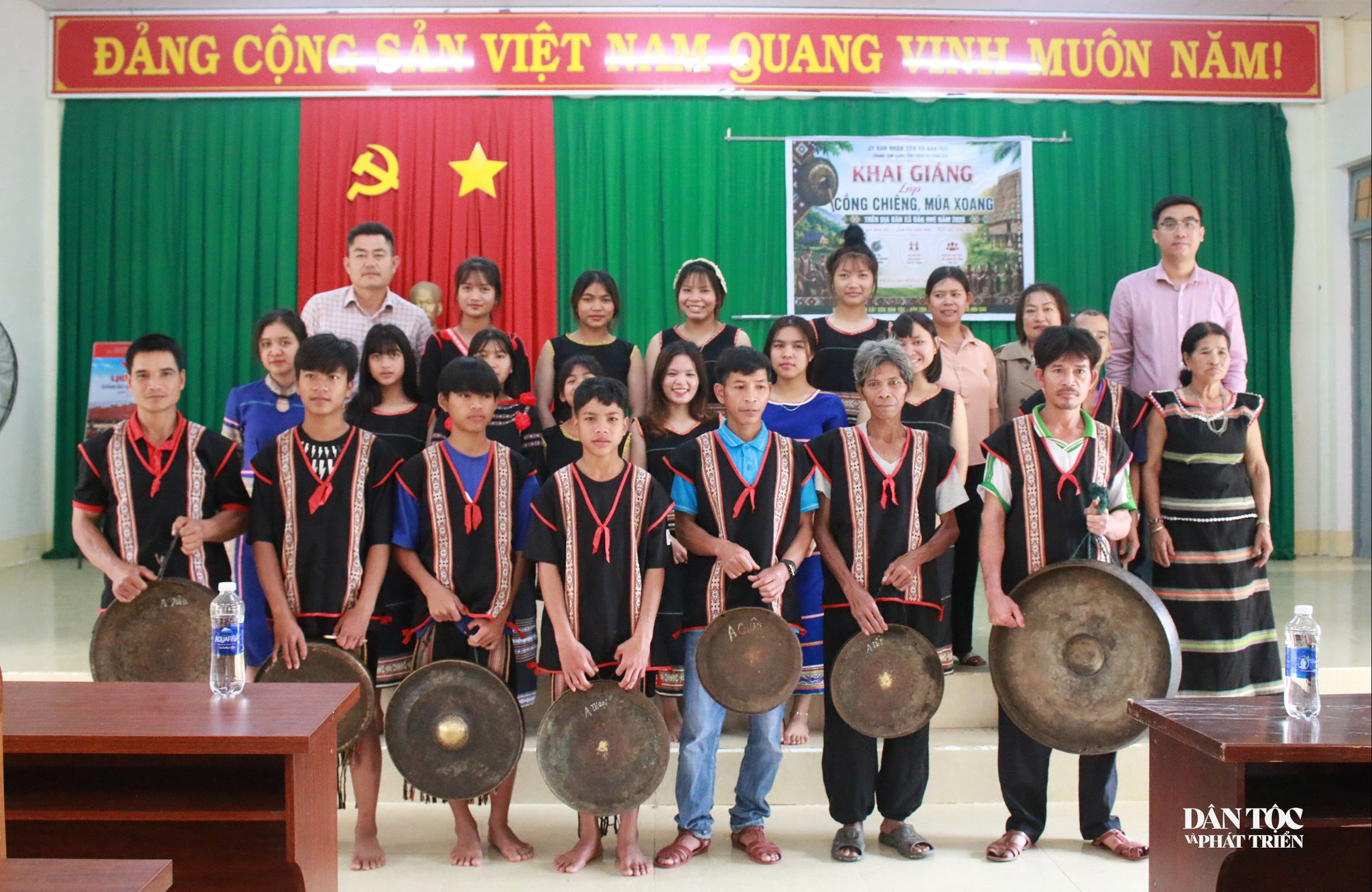 LOP CONG CHIENG