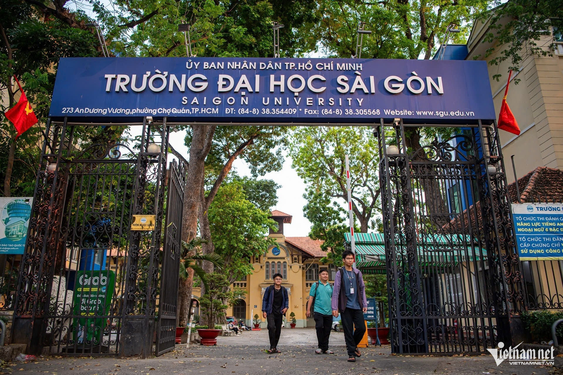 1774737617317_w dai hoc sai gon 2122.jpeg