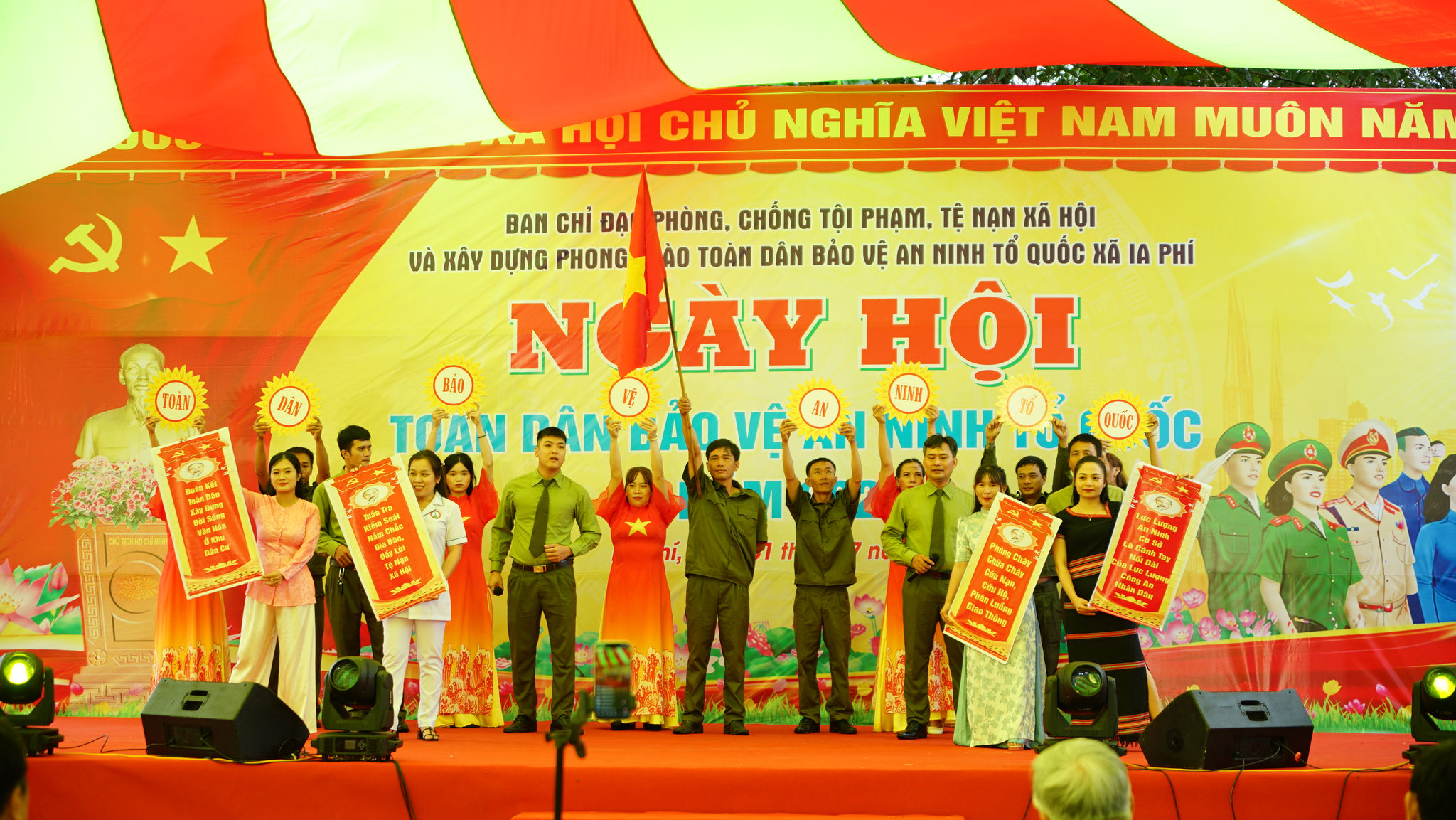 Ngày hội toàn dân bảo vệ an ninh Tổ quốc xã Ia Phí.jpg