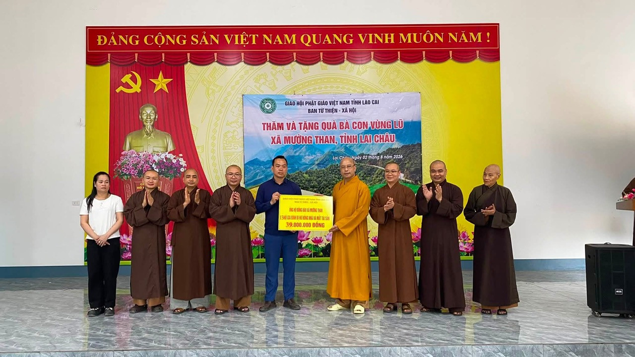 Giáo hội Phật giáo Lào Cai kịp thời sẻ chia cùng đồng bào vùng lũ 