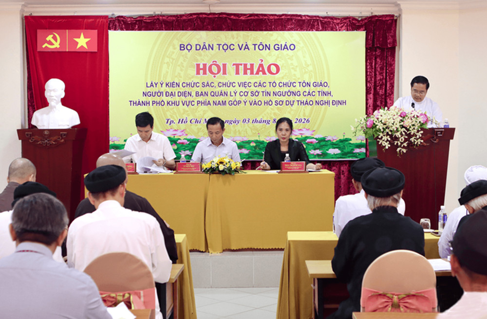 Nhiều kiến nghị hoàn thiện quy định về hoạt động tôn giáo trên không gian mạng 