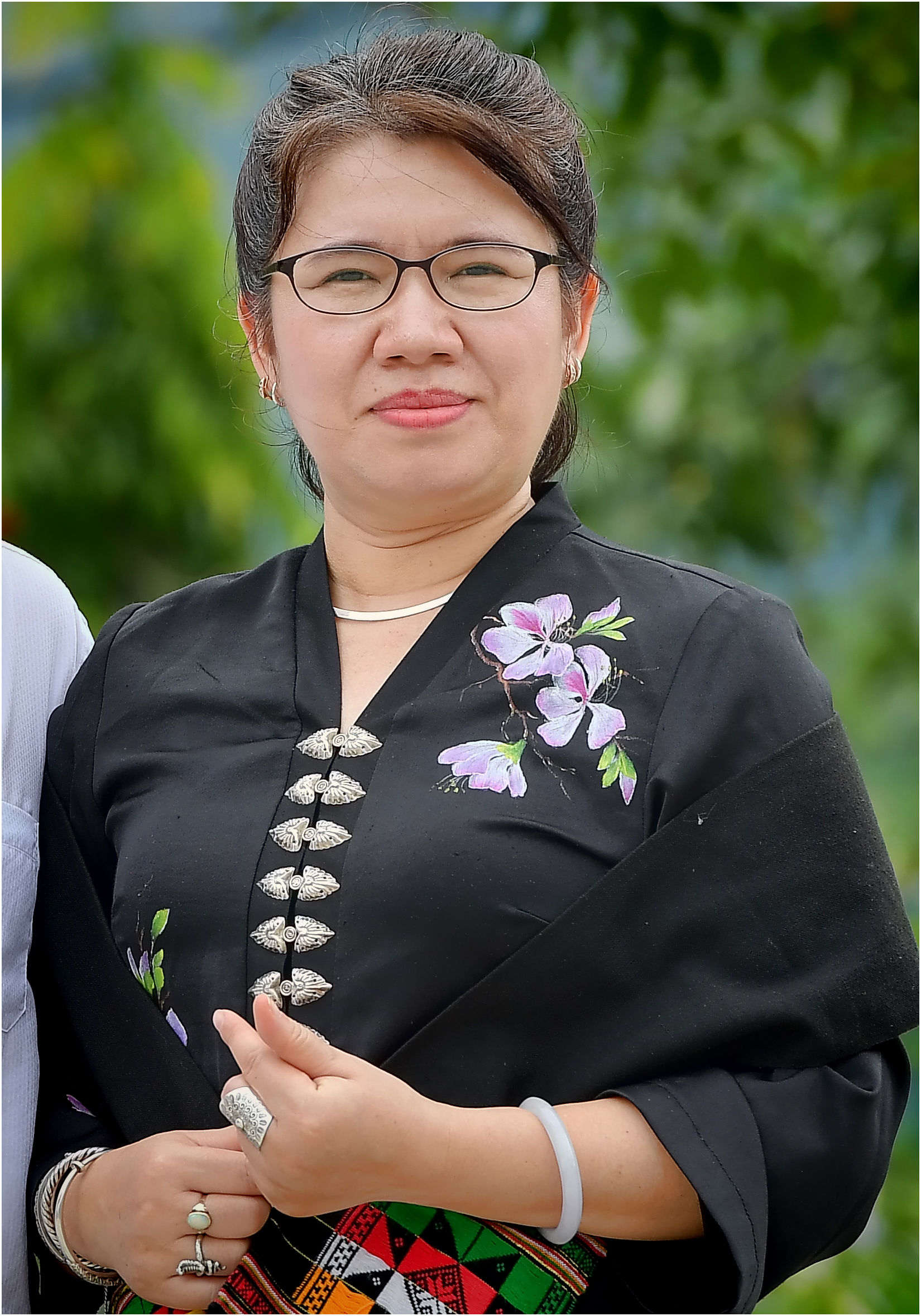 Nhiều năm qua, chị Cầm Trang Thơ luôn tâm huyết với công tác kết nối cộng đồng, lan tỏa, bảo tồn văn hóa Thái.