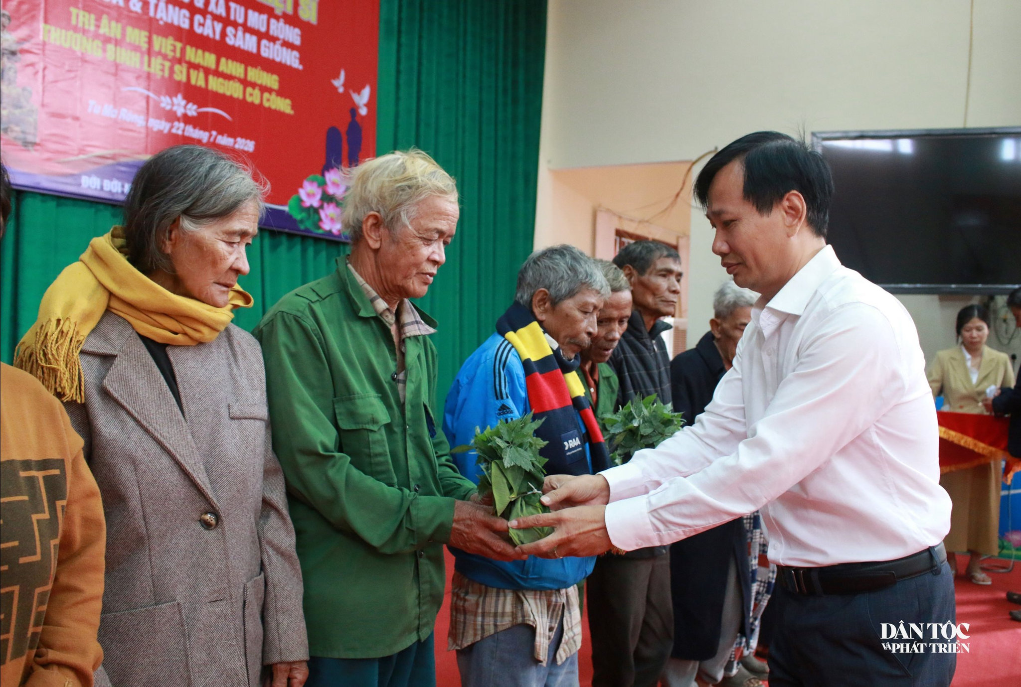 sam ngoc linh 7