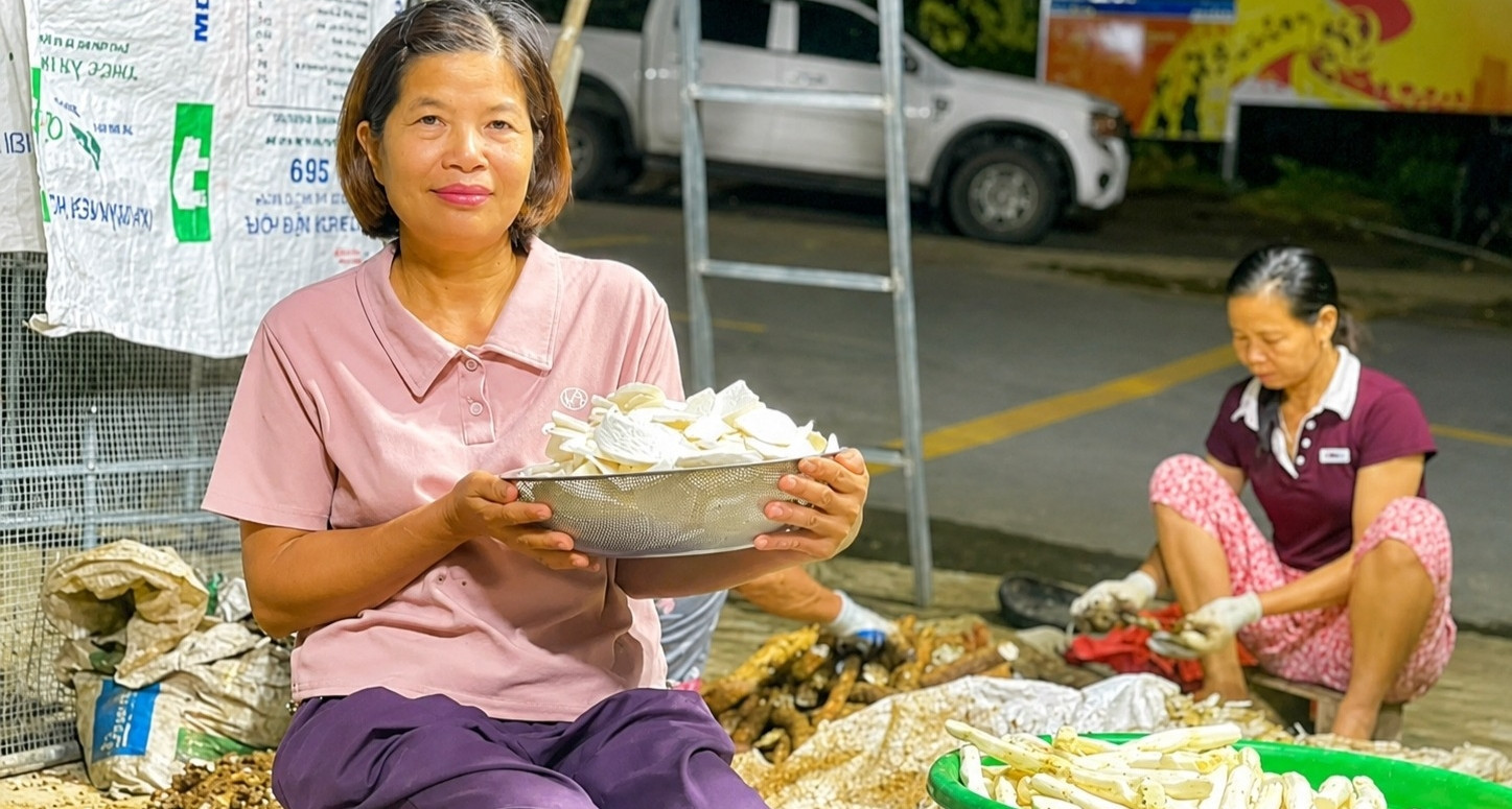 Người phụ nữ Thanh Hóa biến củ 