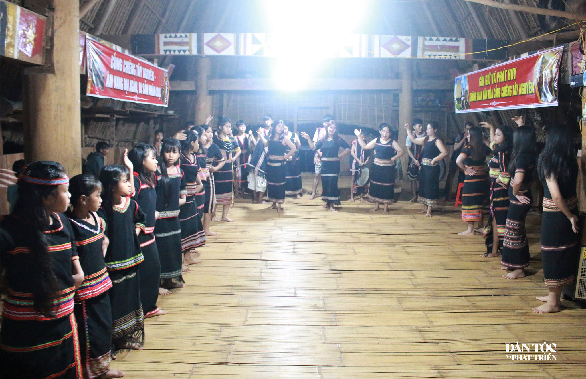 cong chieng 6