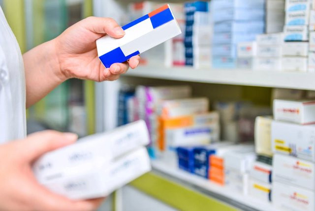Bộ trưởng Y tế hồi đáp phản ánh bác sĩ kê ít thuốc BHYT ở tuyến xã 