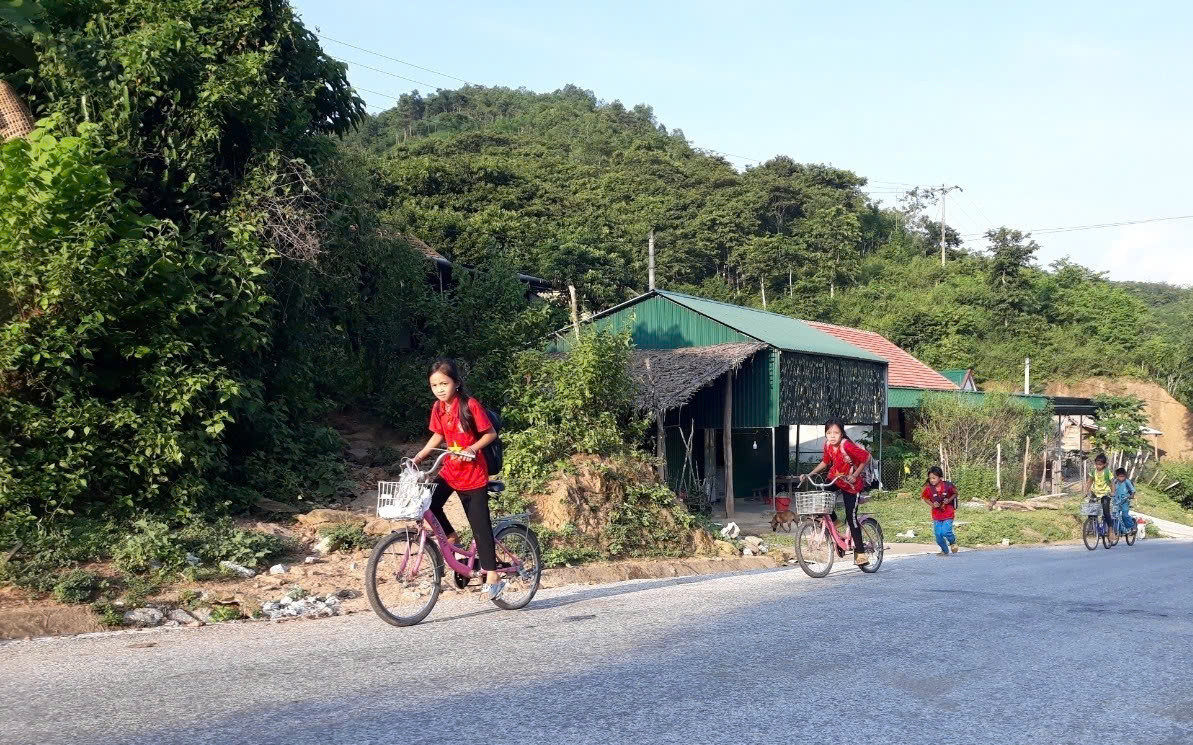 Dân tộc rất ít người 2