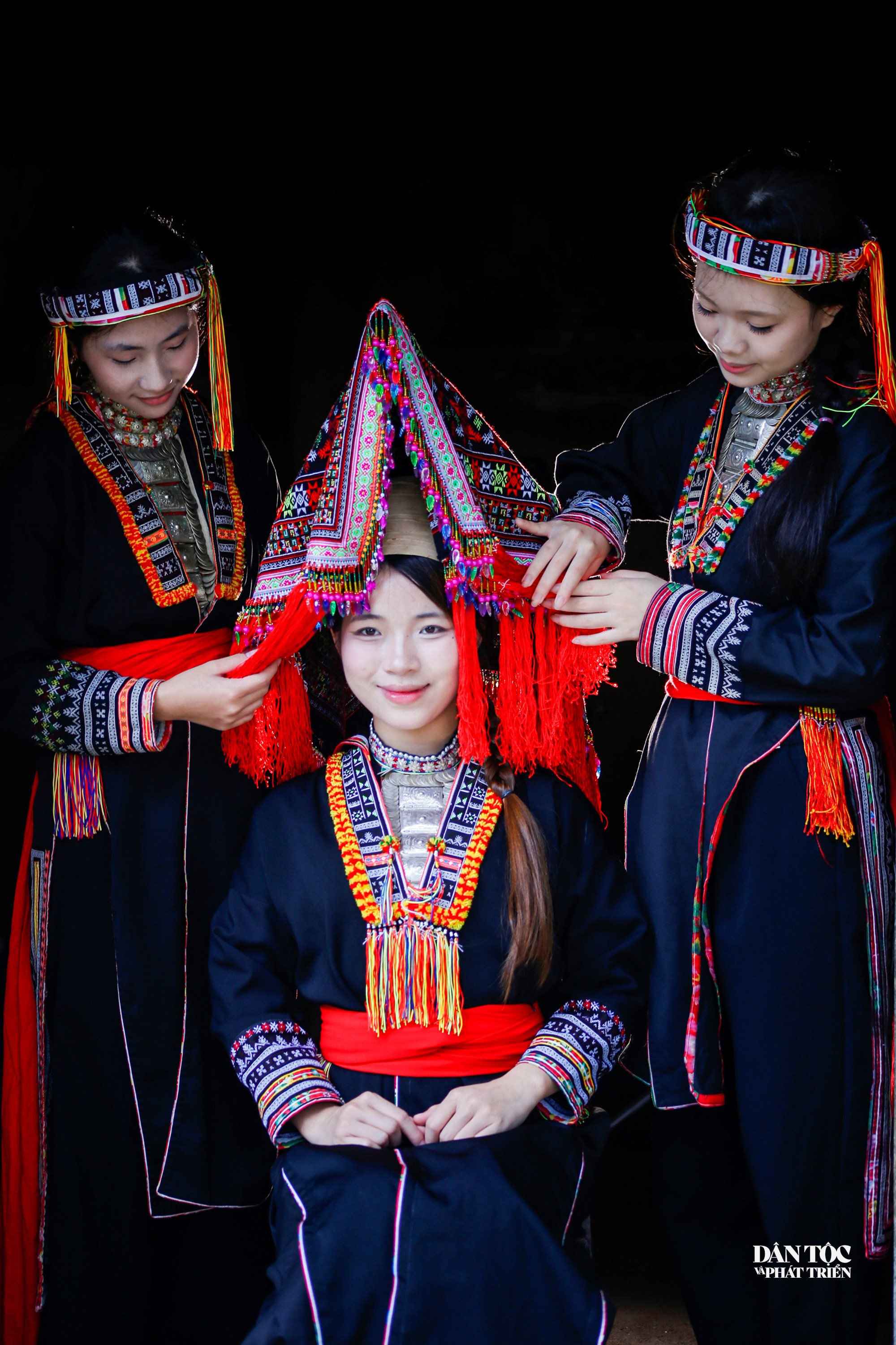 Sắc đỏ ngày vu quy
