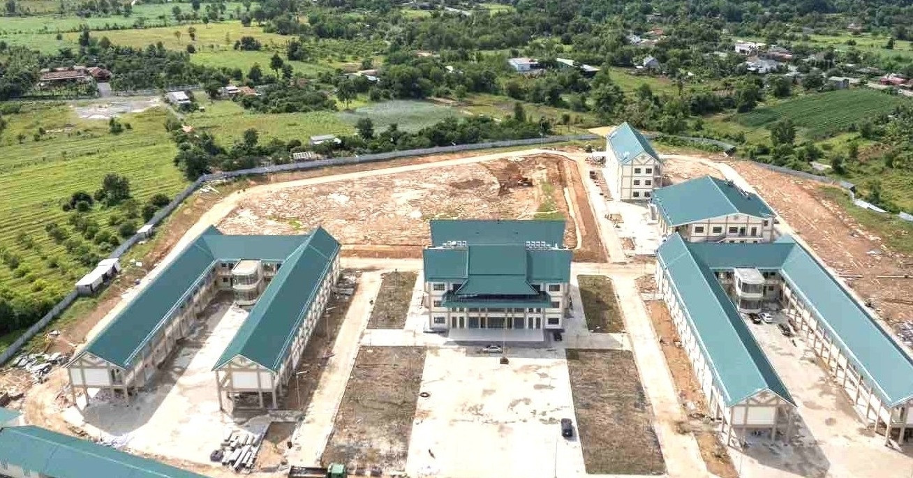 Hoàn thành trường nội trú liên cấp đầu tiên ở biên giới Đắk Lắk 