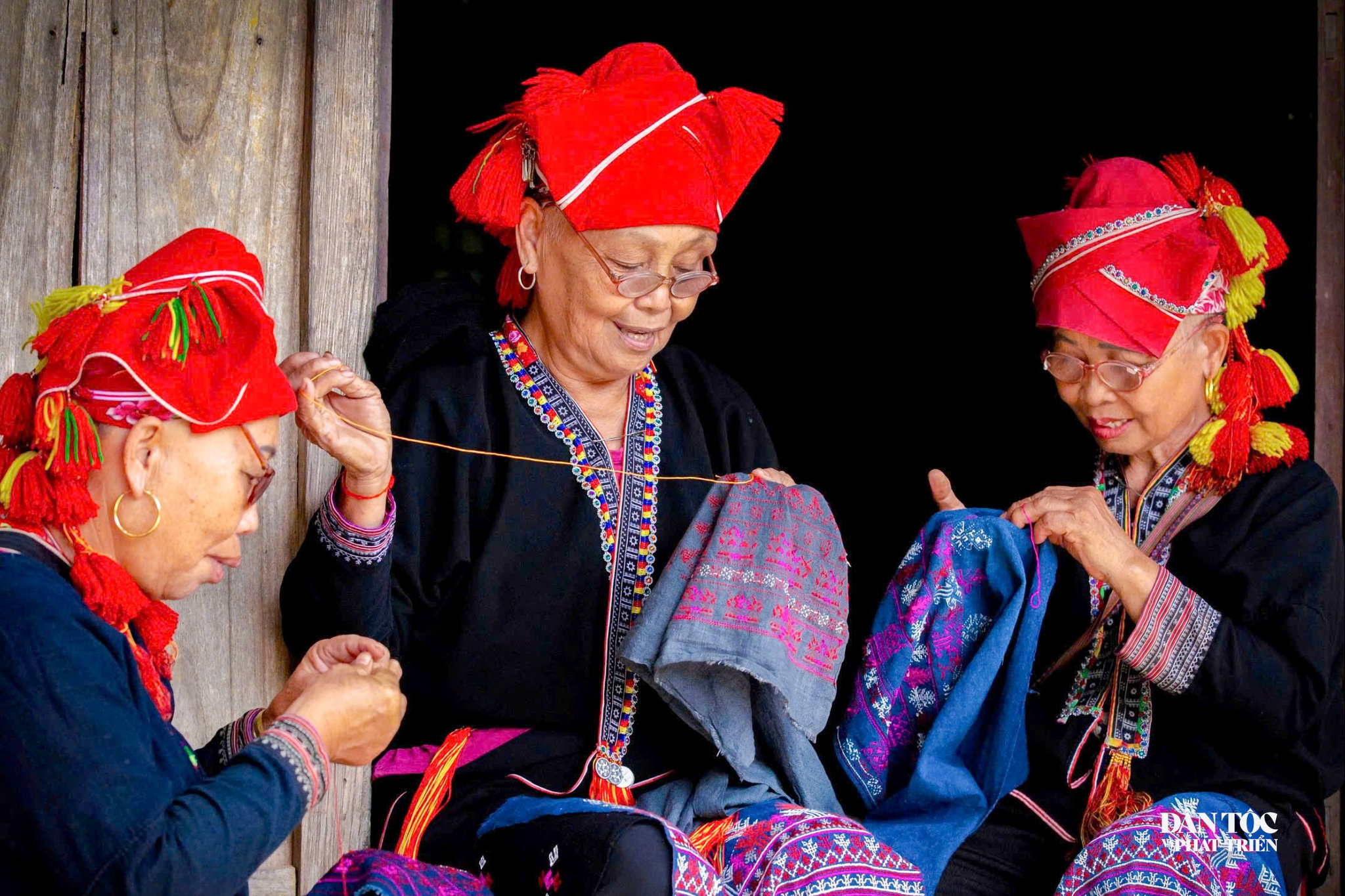 Thêu thùa của người Dao Đỏ
