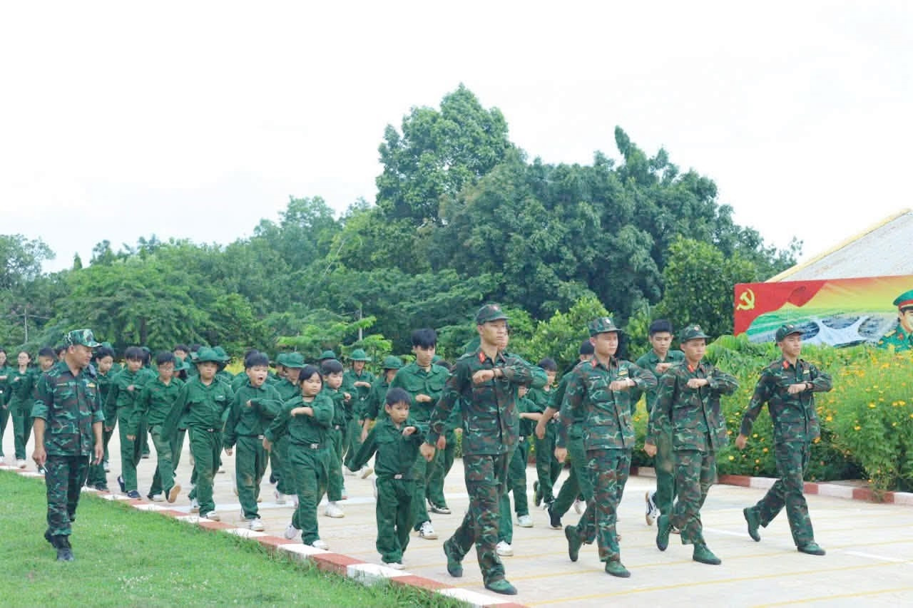 Các em thiếu nhi thành phố Đồng Nai tham gia Chương trình “Học kỳ trong Quân đội” năm 2026.