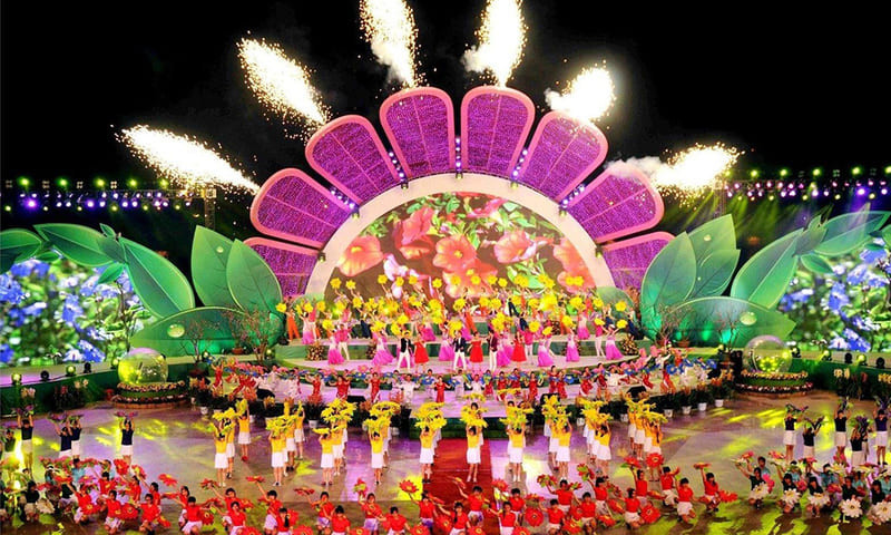 Festival Hoa Đà Lạt lần thứ XI - năm 2026 dự kiến khai mạc tối 19/12 tại Quảng trường Lâm Viên. ảnh: Mia.vn
