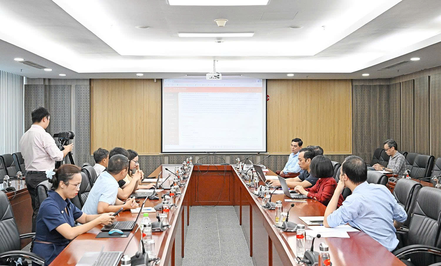 Bám sát tiến độ, triển khai đồng bộ, thực chất Cơ sở dữ liệu về dân tộc