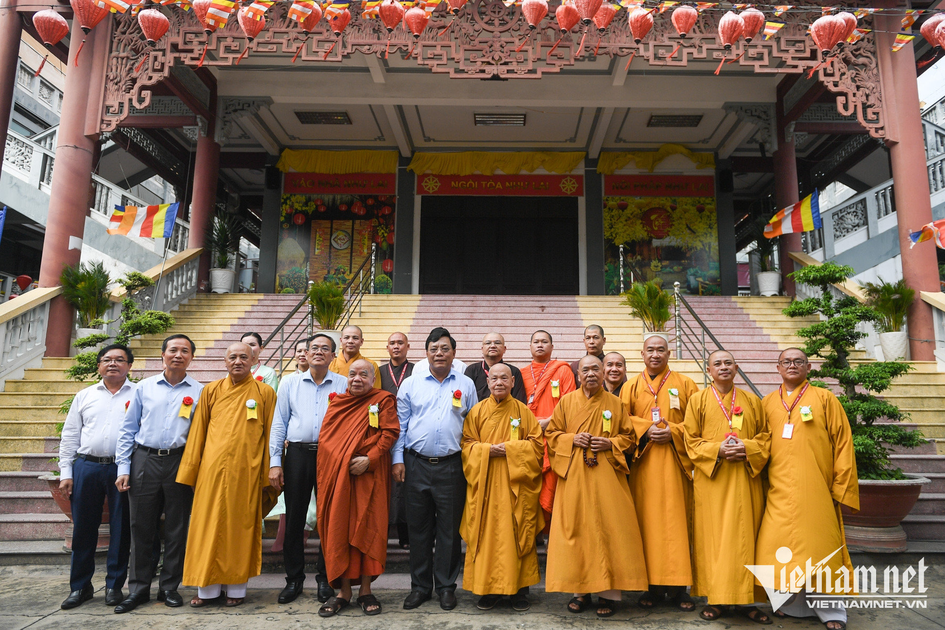 W-thứ trưởng Hải Trung Vu Lan Nguyễn Huế 17.jpg