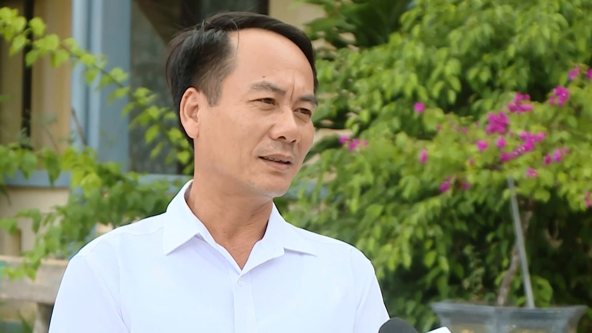 Ông Trương Công Hiền, Phó Hiệu trưởng Trường Tiểu học Quang Chiểu 1, mong công trình sớm hoàn thiện để đưa vào sử dụng.