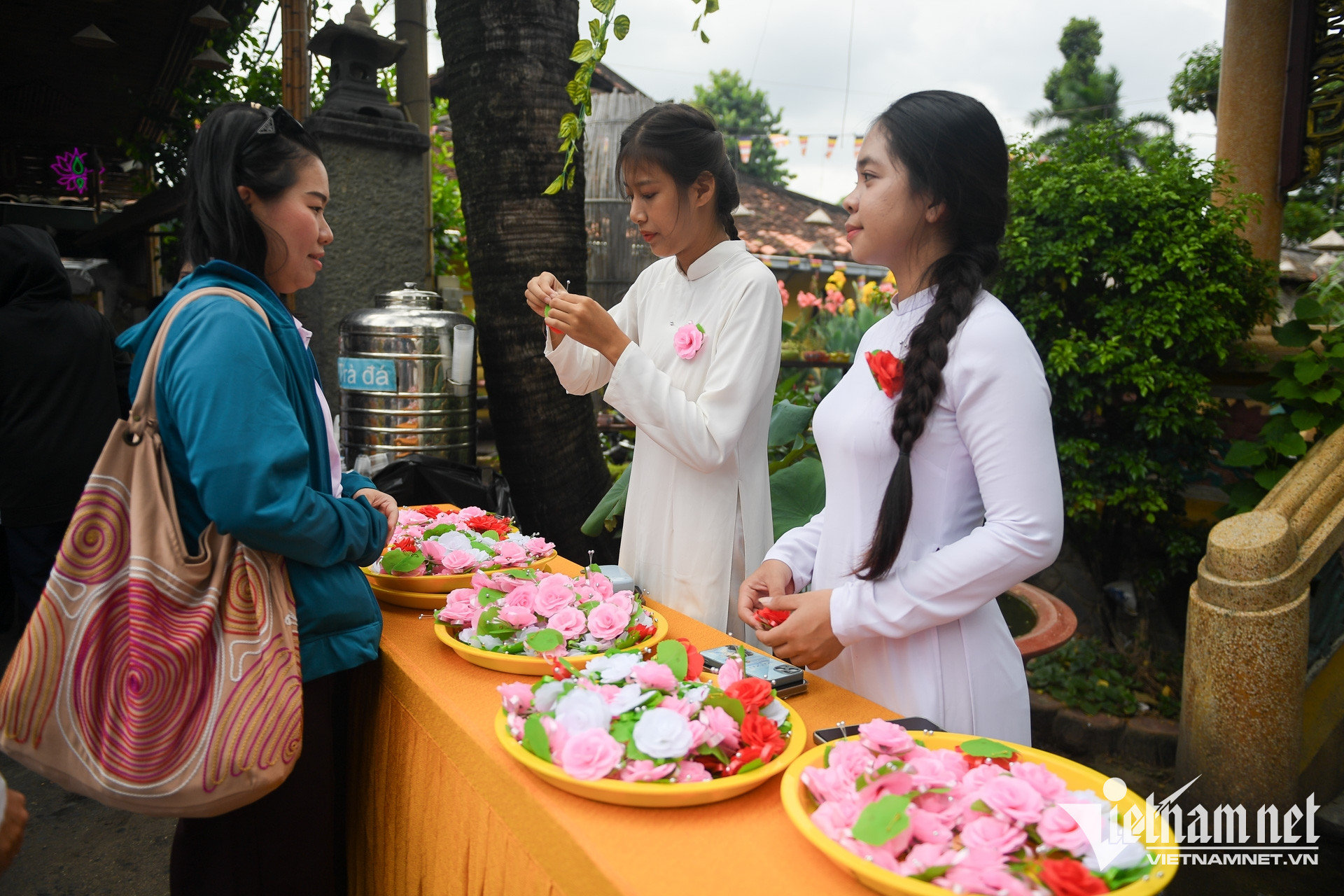 W-vu. lan TPHCM Nguyễn Huế 7.jpg