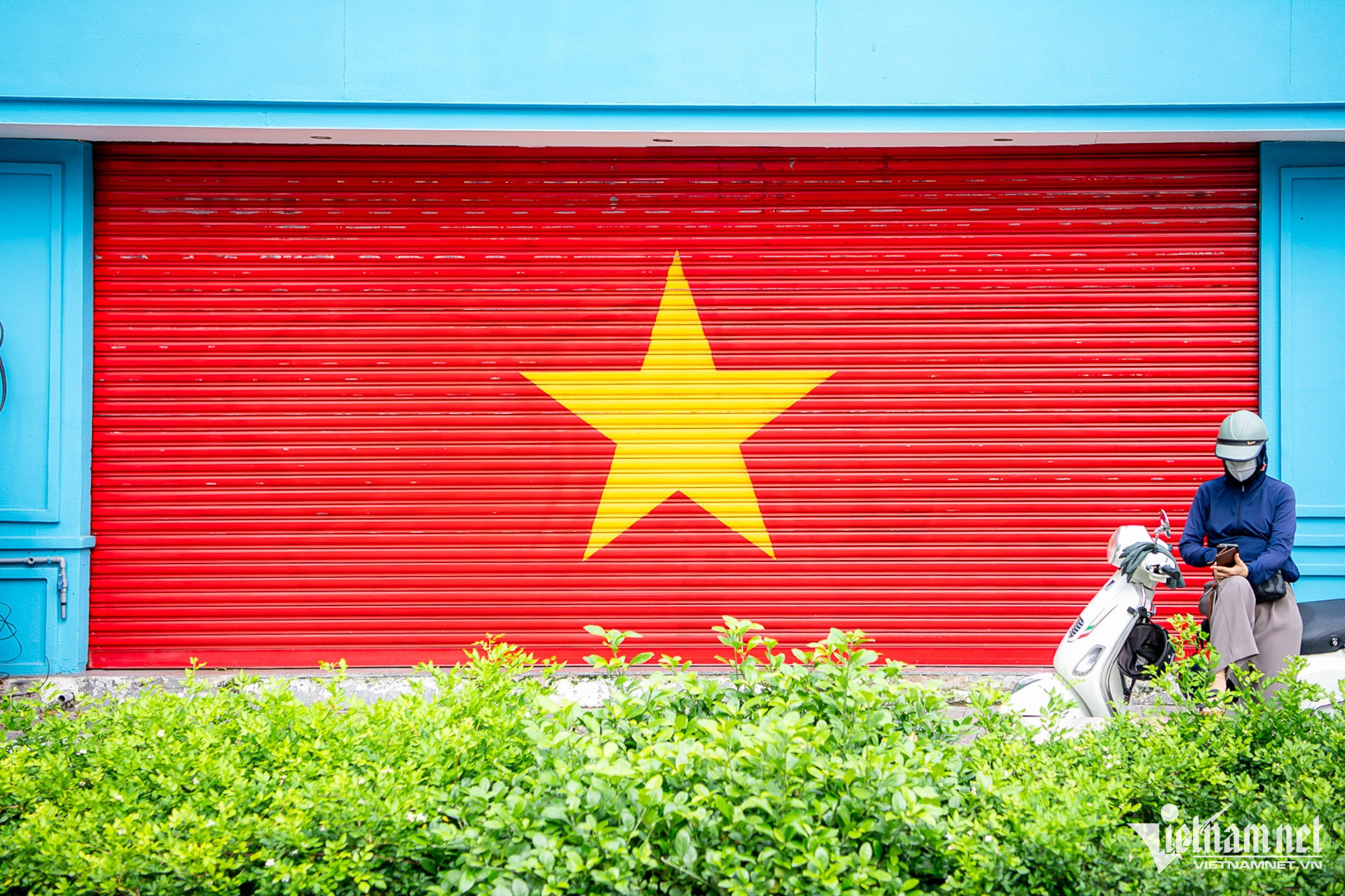 W-TPHCM cờ hoa quốc khánh Tuấn Hùng 25.jpg